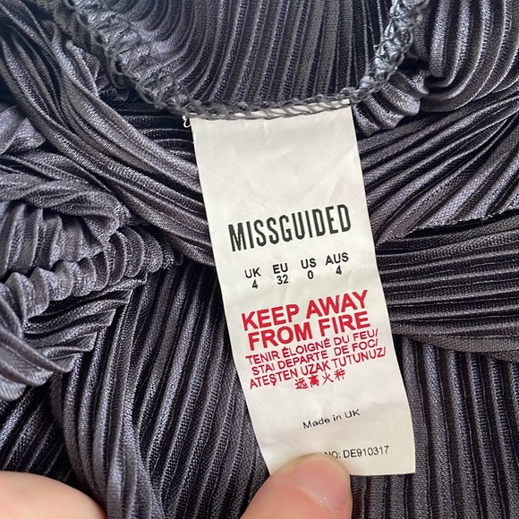 Misguided Skater Dress Size 4 - Picture 8 of 8